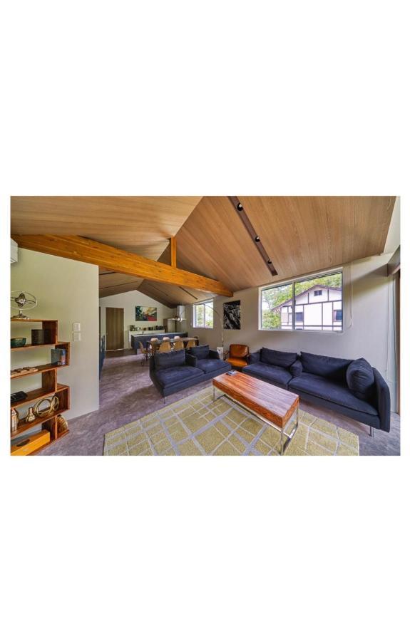 Chalet Grey Wolf By White Fox Company Hakuba