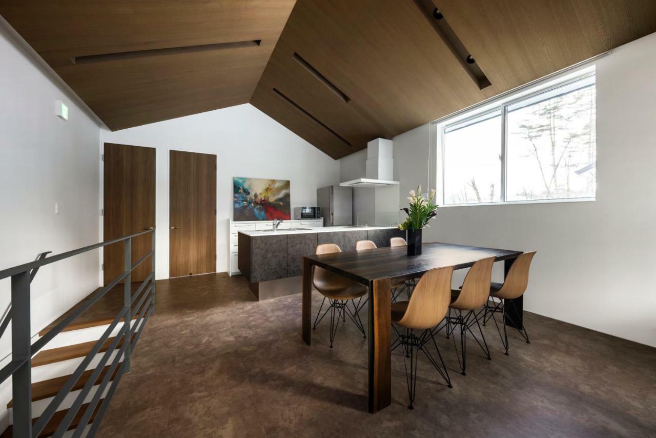 Chalet Grey Wolf By White Fox Company *